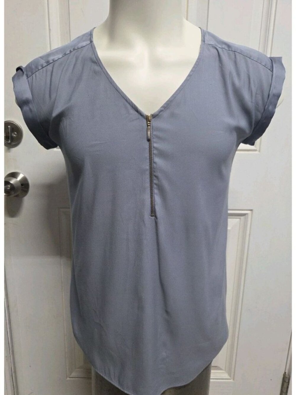 Express Womens Blouse Small 1/4 Zip Blue Grey  Shirt Sleeve